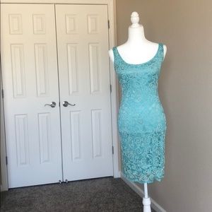 Alexia Admor mini dress